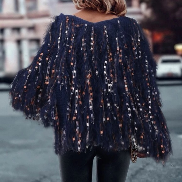 Luxe V neck fluffy knit sweater - Picture 2 of 6